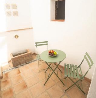 Orgiva Apartment | Cozy Apartment Downtown