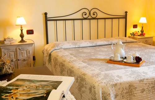 Cerreto Guidi Other | Cozy apartment for visiting Tuscany. Pets allowed.