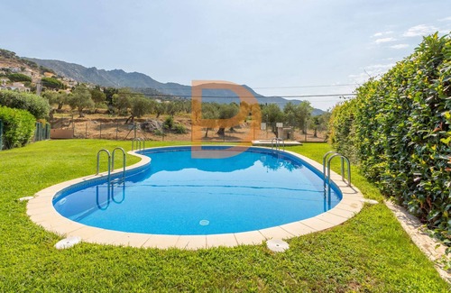 El Mas Isaac Apartment | Cozy apartment for 8 people with pool and sea view