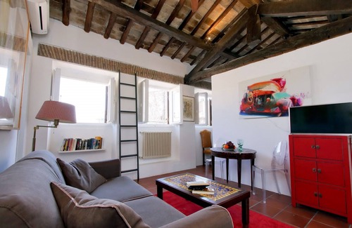 Roman Ghetto Apartment | Cozy apartment for 4 in the city centre with nice little terrace