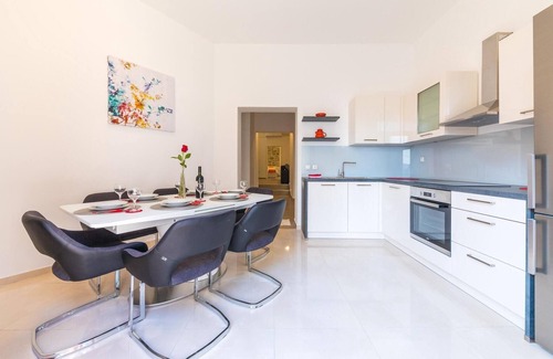 Kastel Sucurac Apartment | Cozy apartment in Kastel Sucurac