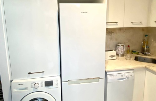 Mouraria Apartment | Cozy Apartment in Anjos | Balcony | A/C