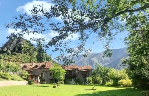 Ardanue Apartment | Cozy Apartment in Ardanué with View