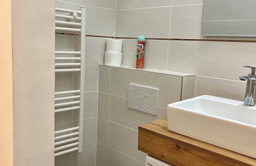 Ujlipotvaros Apartment | Cozy apartment in Budapest, near subway, 1 stop to center with Wi-Fi