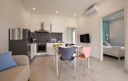 Alani Apartment | Cozy Apartment In Castellabate With Wifi