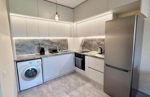 Hristo Botev Apartment | Cozy Apartment in Central Varna