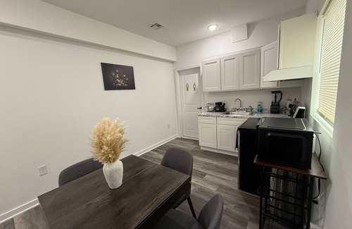 Elizabeth Apartment | Cozy Apartment in Elizabeth near NYC and EWR