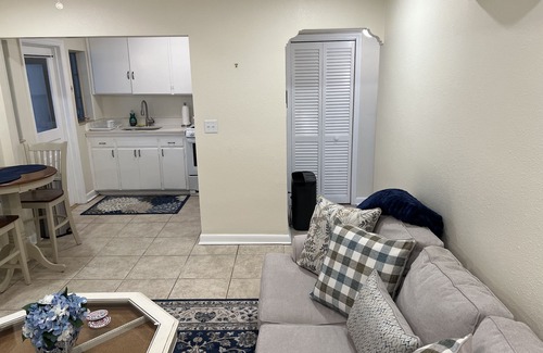 Historic Hyde Park North Apartment | Cozy Apartment in Historic Hyde Park South Tampa
