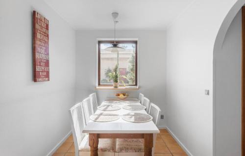 Idestrup Apartment | Cozy Apartment In Idestrup With Wifi