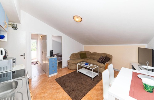 Labin Apartment | Cozy apartment in Labin with WiFi