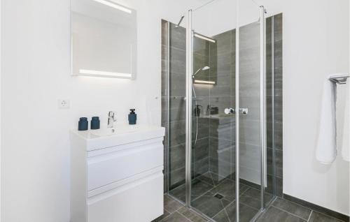 Lembruch Apartment | Cozy Apartment In Lembruchdümmer See