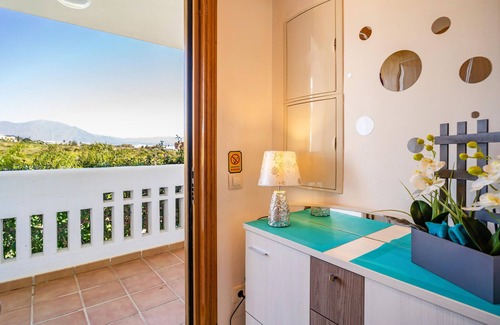 Puerto de la Duquesa Apartment | Cozy apartment in Manilva
