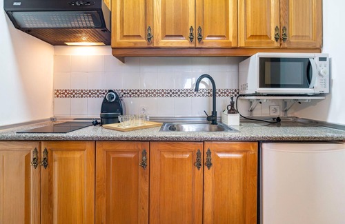 Pradollano Apartment | Cozy apartment in Monachil with WiFi