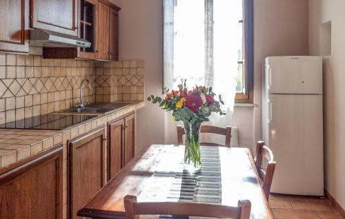 Montone Apartment | Cozy Apartment In Montone