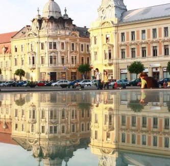 Old Town Apartment | Cozy Apartment in the Heart of Cluj Napoca