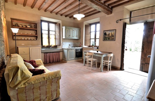 Vicchio Apartment | Cozy Apartment In VILLA- with Swimming pool &Garden!