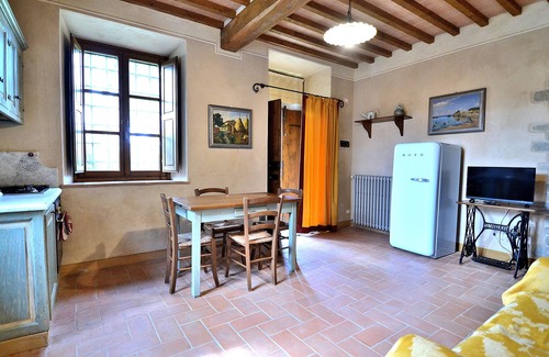 Vicchio Apartment | Cozy Apartment In VILLA- with Swimming pool &Garden!