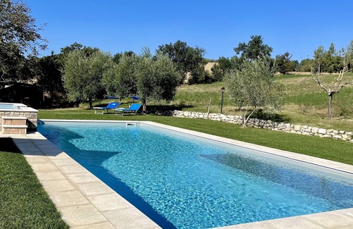 Todi Apartment | Cozy apartment in villa with pool surrounded by olive trees in Todi - Olivo