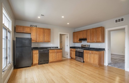 Detroit Apartment | Cozy apartment in west village Detroit