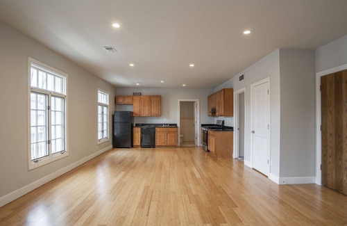 Detroit Apartment | Cozy apartment in west village Detroit