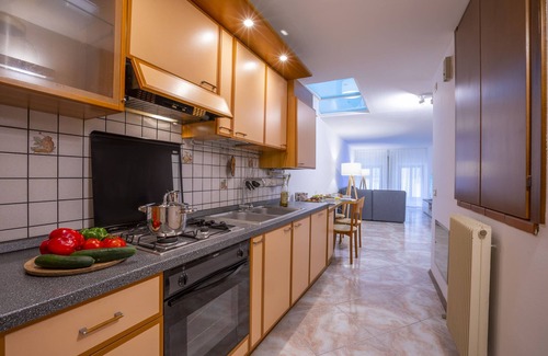 Riva del Garda Apartment | Cozy Apartment In The Heart Of Riva, Riva del Garda, Italy