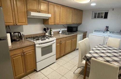 Closter Apartment | Cozy Apartment-Just minutes from New York City