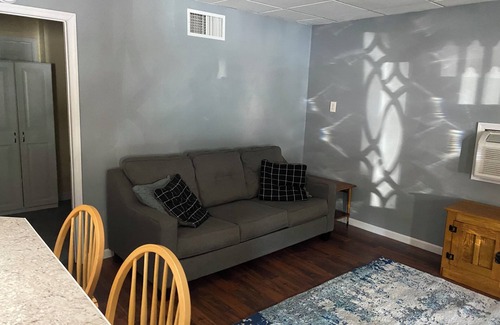 Mercersburg Apartment | Cozy Apartment minutes from ski resort golf coarse and large indoor flea market