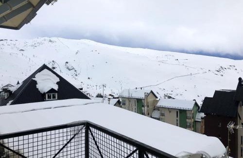 Pradollano Apartment | Cozy Apartment Mountain View - 70m²