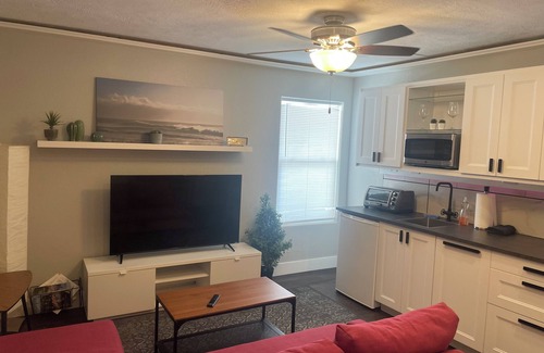 Southeast Omaha Apartment | Cozy Apartment Near Old Market