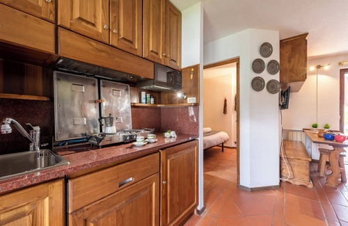 Verrand Apartment | Cozy Apartment with Garden in Courmayeur, Courmayeur, Italy
