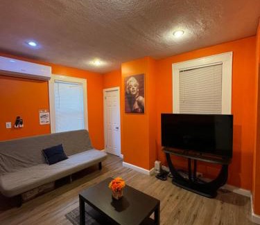 Queens Apartment | Cozy Apartments Woodside near Manhattan