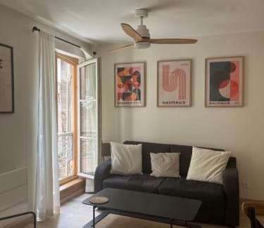 Figeac Apartment | Cozy Appartment Champollion 1