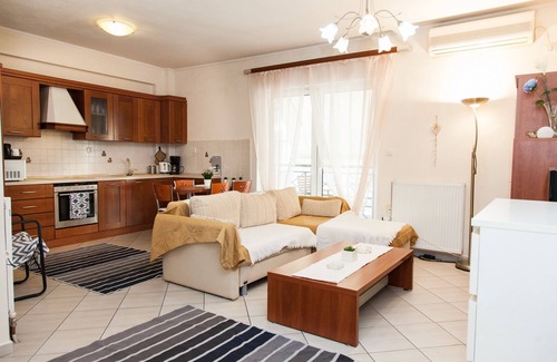 Peristeri Apartment | Cozy apt in Peristeri near Metro station