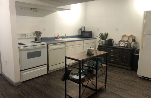 Baldwin City Apartment | Cozy Baldwin City apartment. Private entrance, amenities provided, pet friendly!
