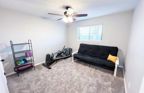 Barling House | Cozy Barling Home w/King Bed