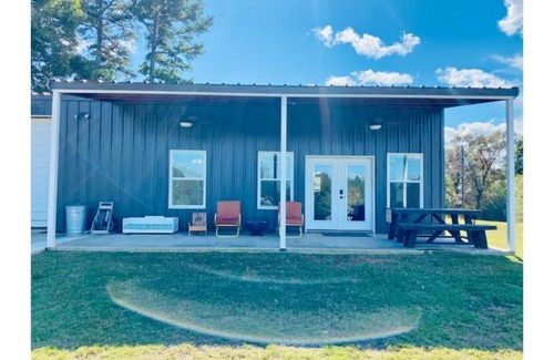 Marietta House | Cozy Barndominium on 100-Acre MW3 Ranch