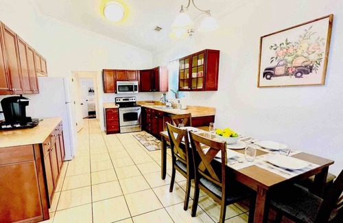 Grovetown House | Cozy Barndominium- relax by the creek- convenient