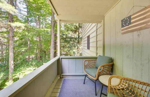 Bartlett Apartment | Cozy Bartlett Condo with Deck and Resort Amenities!