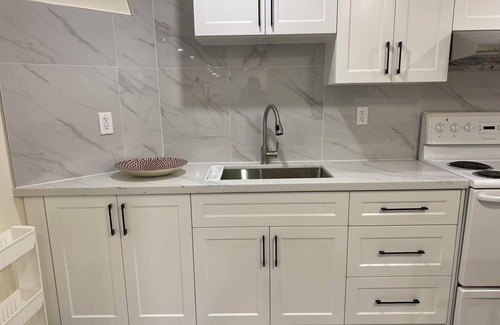 Markham House | cozy basement apartment