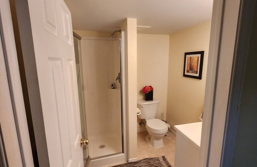 South March House | Cozy Basement Space in Kanata North