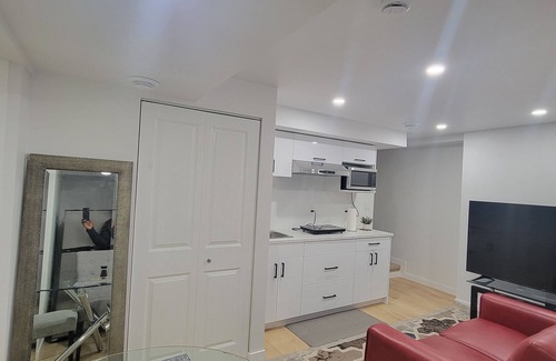 Winnipeg House | Cozy Basement Suite in Winnipeg