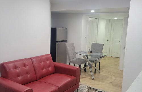 Winnipeg House | Cozy Basement Suite in Winnipeg