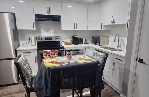 Northeast Edmonton House | Cozy Basement Suite with Free wifi and private entrance