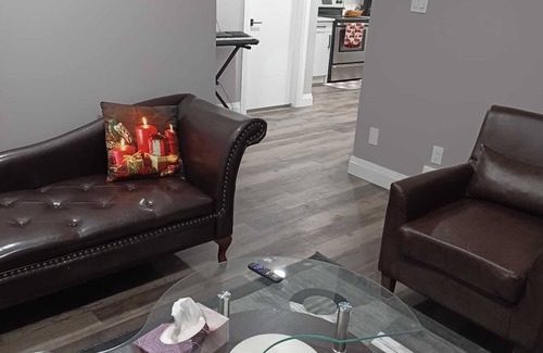 Northeast Edmonton House | Cozy Basement Suite with Free wifi and private entrance