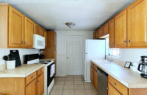 Bayshore Gardens House | Cozy Bayshore Gardens 3 Bedrooms house close to IMG Academy