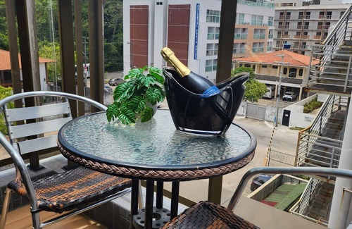 Cabo Branco Condo | Cozy beachfront Studio. AC-WiFi-Gym-Parking. Delightful Cabo Branco João Pessoa