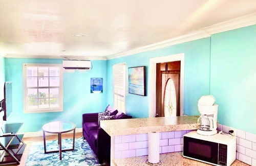 Rokers Point Apartment | Cozy Beachfront Cottage