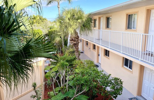Cape Caneveral Beach Gardens Condo | Cozy Beach Condo Near NASA Launch Site!