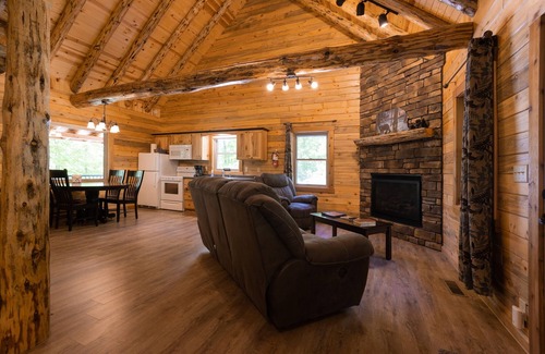 Millersburg Cabin | Cozy Bear at Tranquil Acres