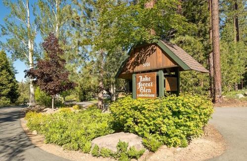 Lake Forest House | Cozy Bear's Lair